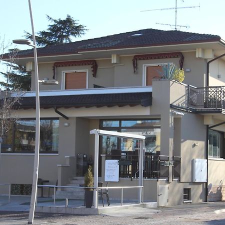 Hotel Margherita Meuble Sirmione Exterior foto